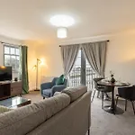 Bright 1 Bed Harbour-side W Sea Views Уайтхейвен