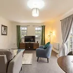 Bright 1 Bed Harbour-side W Sea Views *