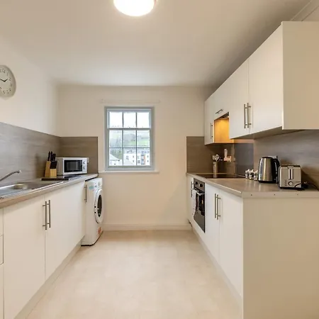 Apartment Bright 1 Bed Harbour-side W Sea Views *