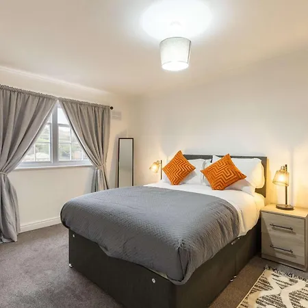 Bright 1 Bed Harbour-side W Sea Views Apartment Whitehaven