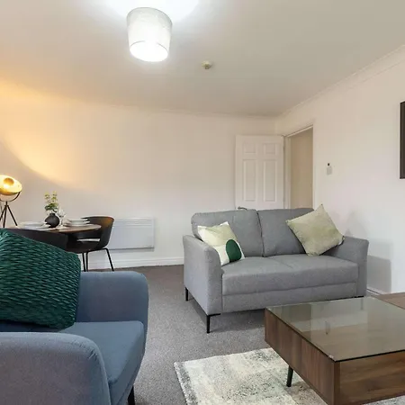 Bright 1 Bed Harbour-side W Sea Views