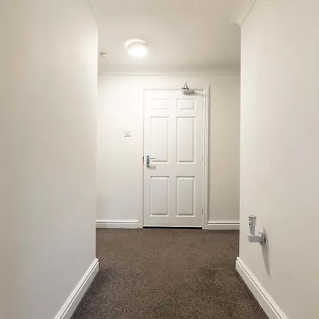Bright 1 Bed Harbour-side W Sea Views