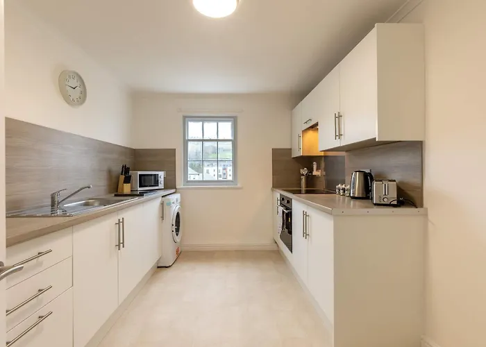 Apartment Bright 1 Bed Harbour-side W Sea Views *