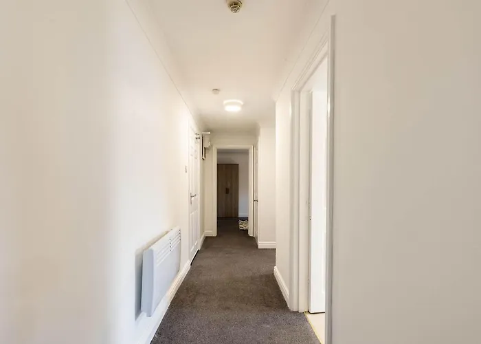 Apartment Bright 1 Bed Harbour-side W Sea Views