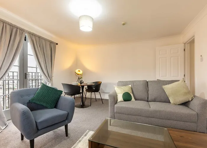 Apartment Bright 1 Bed Harbour-side W Sea Views Whitehaven