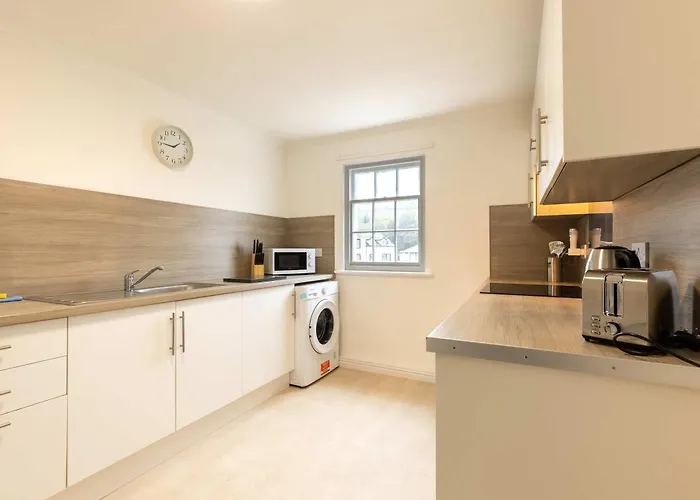 Apartment Bright 1 Bed Harbour-side W Sea Views