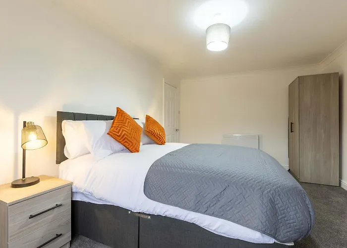 Bright 1 Bed Harbour-side W Sea Views * Whitehaven