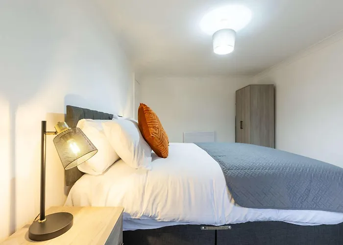 Bright 1 Bed Harbour-side W Sea Views * Whitehaven