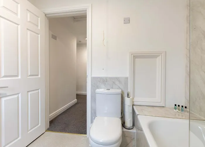 Apartment Bright 1 Bed Harbour-side W Sea Views *